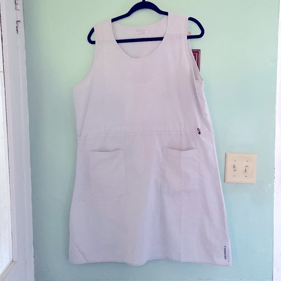 Merrell Womens xl Shell dress white and grey stripes, draw string waist. - Picture 1 of 4